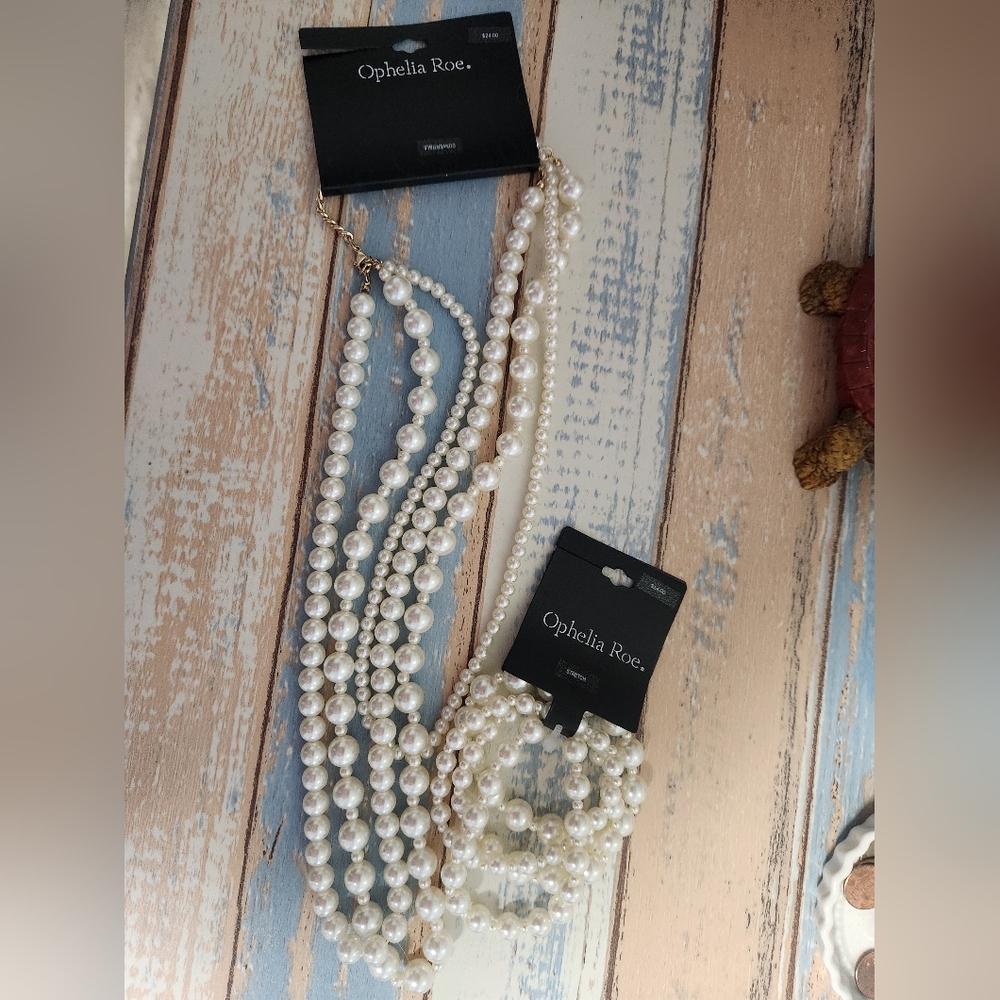 NWT Ophelia Roe pearl bracelet and necklace set